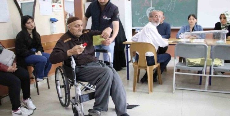 Tekirdağ’da engelliler taşımalı sistemle oyunu kullanıyor
