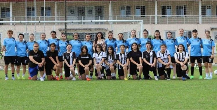 Nazilli Belediyespor Kadın Futbol Takımı, play-off’lara hazırlanıyor
