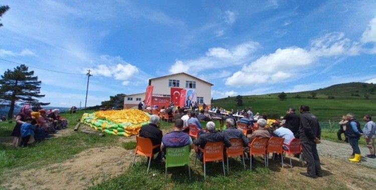 Çiftçilere 28 ton katı organik gübre dağıtıldı