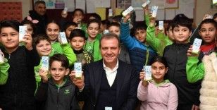 Mersin Büyükşehir Belediyesi yaklaşık 4.5 milyon kutu süt dağıttı
