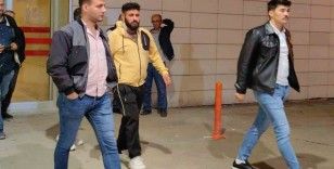 Bursa’da hırsız ev sahibini bıçakladı
