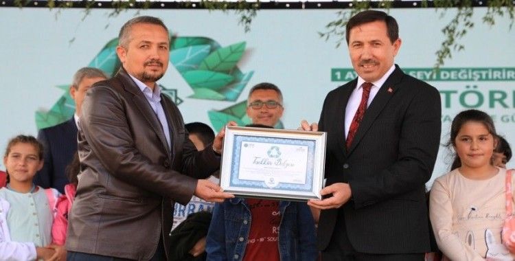 Karatay’ın en çevreci okulları ödüllerini Başkan Kılca’dan aldı
