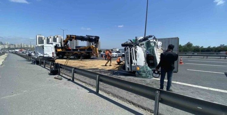 TEM’de trafiği kilitleyen kaza: 1 yaralı
