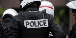 Fransa'da bıçaklı saldırının şüphelisi farklı ülkelerde iltica talebinde bulunmuş