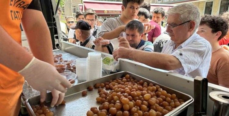 Şehit Jandarma Oğuzhan Arduç için lokma döktürüldü
