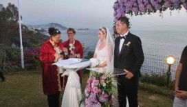 Başkan Çerçioğlu, yeğeninin nikahını kıydı
