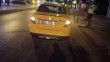 Kartal’da taksi ve motosiklet çarpıştığı kaza kamerada: 2 ağır yaralı
