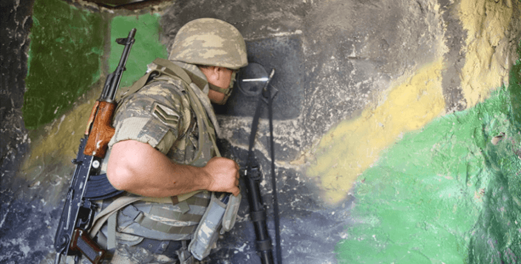 Karabağ'daki yasa dışı Ermeni güçler, bomba taşıyan köpekle terör eylemi girişiminde bulundu