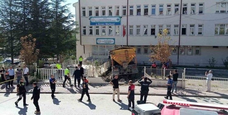 Yürekleri ağza getiren kaza ucuz atlatıldı
