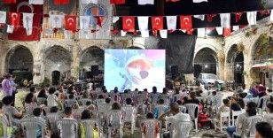 Mersin’de çocuklara açık hava film etkinliği
