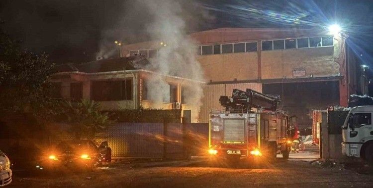Tüp patlaması hurda deposunda yangın çıkardı
