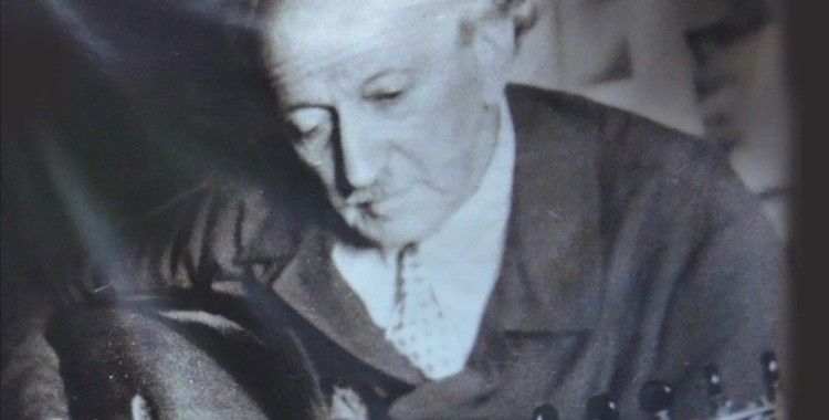 Ud ve keman virtüözü, besteci, ressam Şerif Muhittin Targan vefatının 56. yılında yad ediliyor