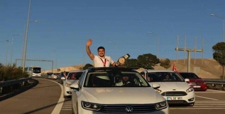 Dünya şampiyonuna Niğde'de coşkulu karşılama