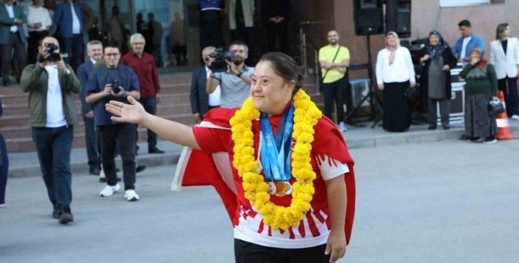 Özel sporcuya özel karşılama
