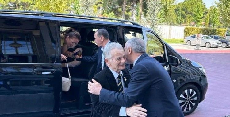 Cumhurbaşkanı Başdanışmanı Yalçın Topçu Tatar Milli Lideri Kırımoğlu’nu ağırladı

