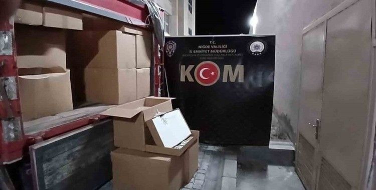 Niğde’de çok sayıda gümrük kaçağı makaron ele geçirildi
