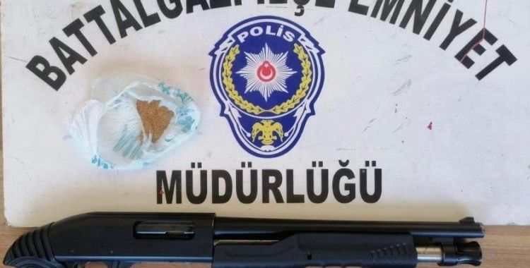 Malatya’da polis denetimleri aralıksız sürüyor
