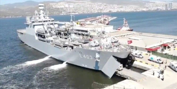 TCG Sancaktar ve TCG Bayraktar selden etkilenen Libya'ya ulaştı