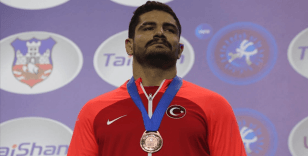 Milli güreşçi Taha Akgül, Dünya Güreş Şampiyonası'nda bronz madalya kazandı