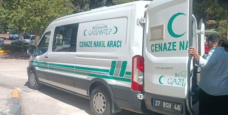 Kendisi hakkındaki paylaşımı silmeyen arkadaşını öldürdü
