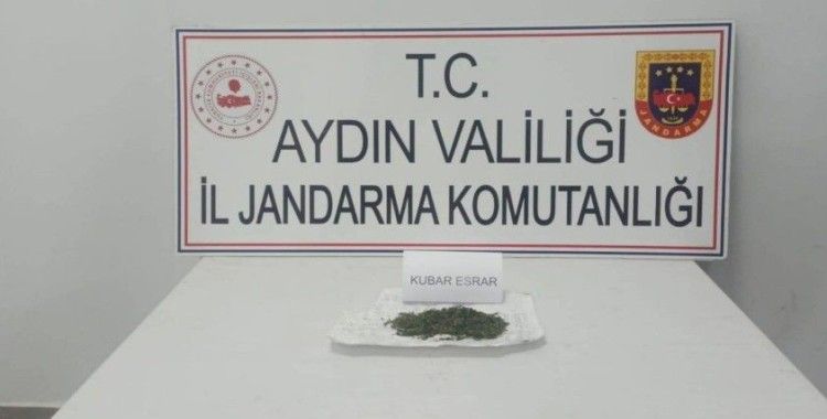 Jandarma ekipleri uyuşturucuya geçit vermiyor: 23 gözaltı
