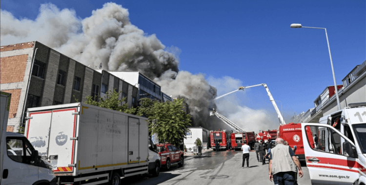 Ankara'da sanayi sitesinde yangın çıktı