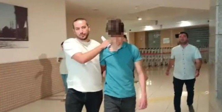 Atatürk'ün fotoğrafına uygunsuz hareketler yapan şahıs tutuklandı