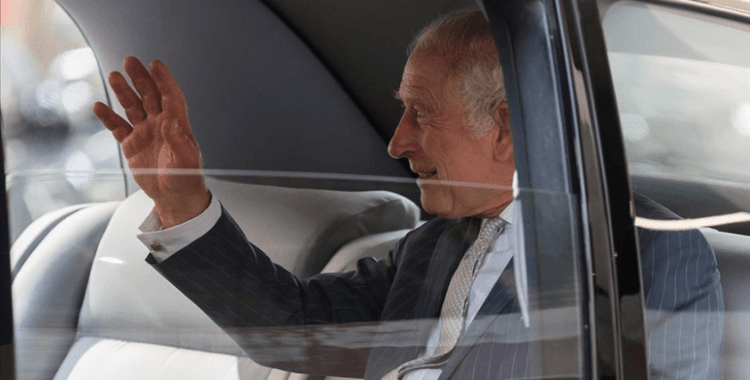 İngiltere Kralı 3. Charles'ın Fransa'daki ilk resmi ziyareti başladı