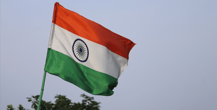 Hindistan, Kanada vatandaşlarına vizeleri askıya aldı