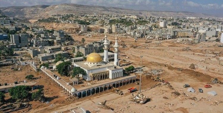 Derne'de selden etkilenen bölgenin çevresine çit çekiliyor