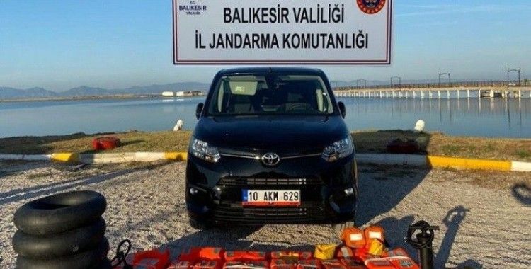 Jandarmadan göçmen kaçakçılığına operasyon