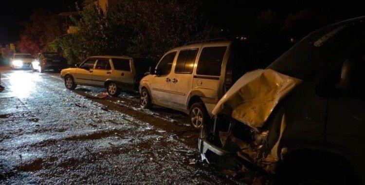 Milas’ta düğün konvoyunda zincirleme kaza
