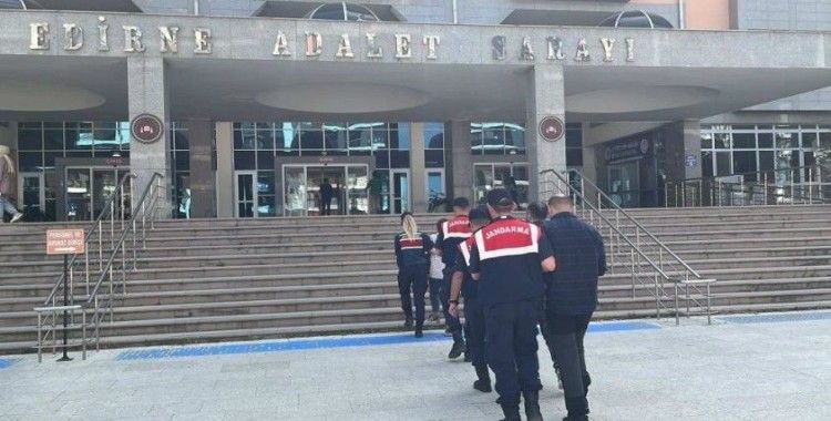 Yurt dışına kaçmaya çalışan 9 FETÖ şüphelisinden 8'i tutuklandı
