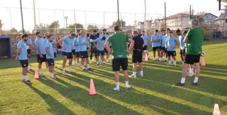 Ege derbisinde Fethiyespor galibiyet istiyor