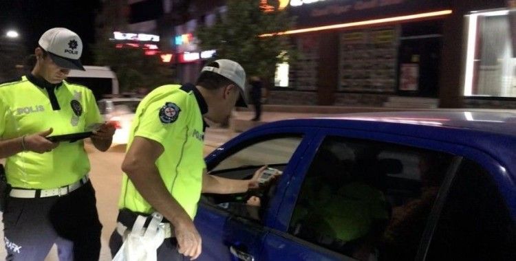 Elazığ’da şok asayiş uygulaması: Bin 390 şahıs ve 330 araç sorgulandı
