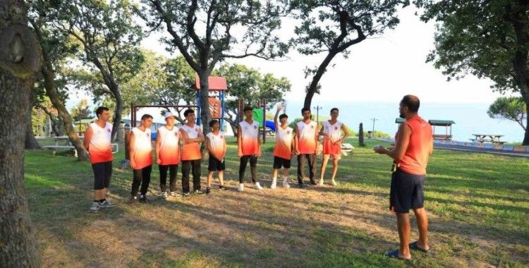 Gelecek Başakşehir’de yetişiyor
