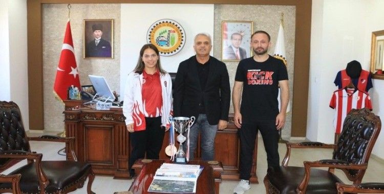 Şampiyondan Hayri Şen’e ziyaret
