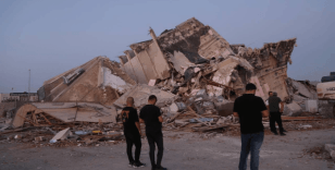 Hatay'da yıkım sırasında bina çöktü: 1 ölü