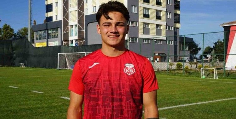 Alptekin Çaylı: "Süper Lig’de oynayabilmek için kendimi hazırlıyorum"
