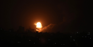 İsrail Gazze'de Hamas'a ait iki mevziye hava saldırısı düzenledi