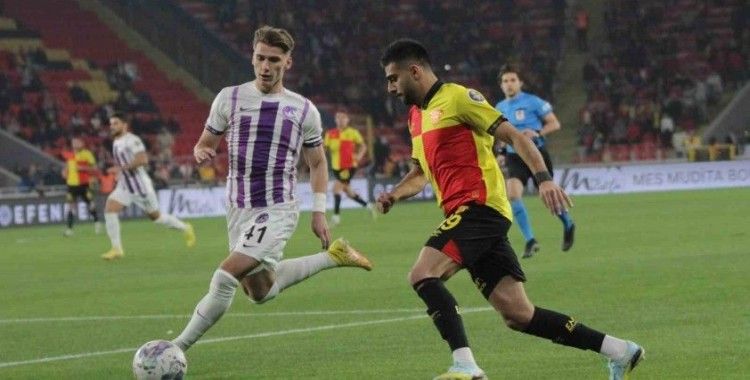 Göztepe’de Yunus Emre, performansıyla dikkat çekiyor
