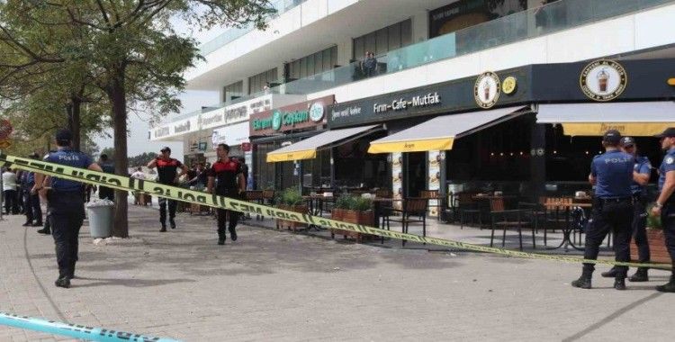 İzmir’de adliye önündeki çatışmada 21 gözaltı
