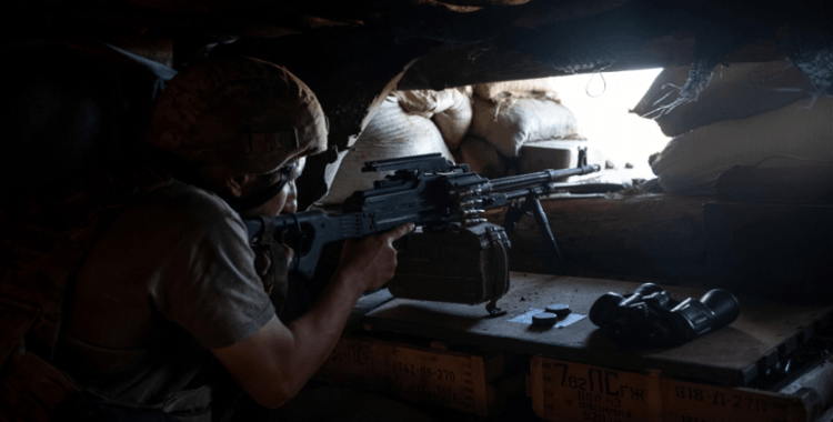 Şoygu, savunma sanayisi ile çalışarak silah üretimini kat kat artırdıklarını belirtti