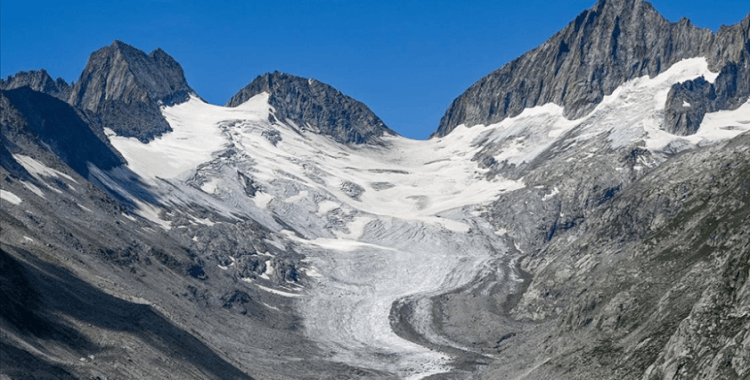 İsviçre'deki buzulların hacminde son 2 yılda yüzde 10 azalma görüldü