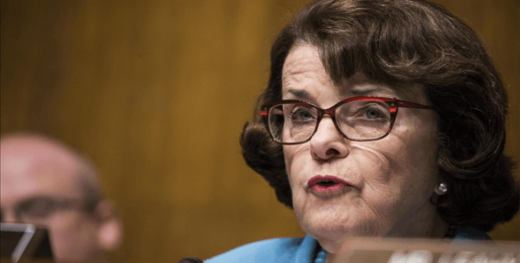 ABD Kongresi'nin en yaşlı üyesi Senatör Feinstein 90 yaşında hayatını kaybetti