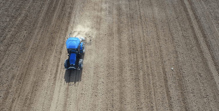 Kuraklığa karşı toprağı erken sürmeyin uyarısı