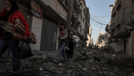 İsrail, Gazze'ye yönelik saldırılarında BM ve uluslararası kuruluşların uyarılarına aldırmıyor