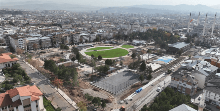 Sivas'ta 54 bin metrekarelik alana millet bahçesi yapılıyor