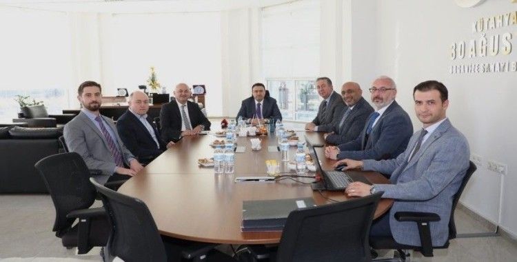 Vali Musa Işın, 30 Ağustos Organize Sanayi Bölgesini ziyaret etti
