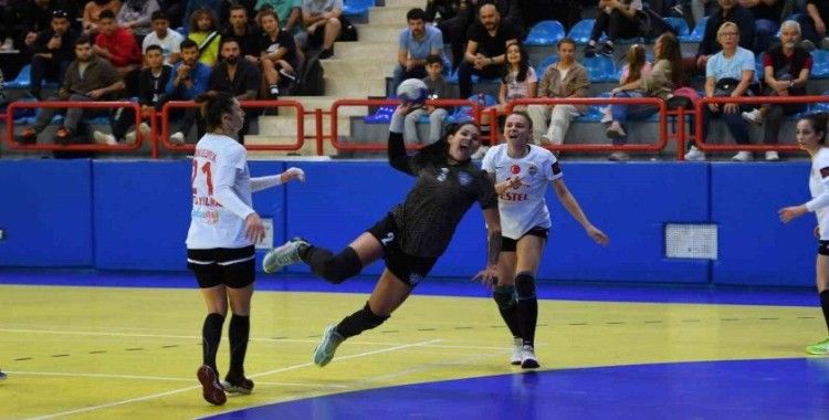 Antalya temsilcisi Süper Lig’de namağlup
